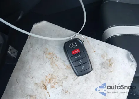 2025 Toyota Camry Se из США, поврежденный, VIN 4T1DAACK2SU204162